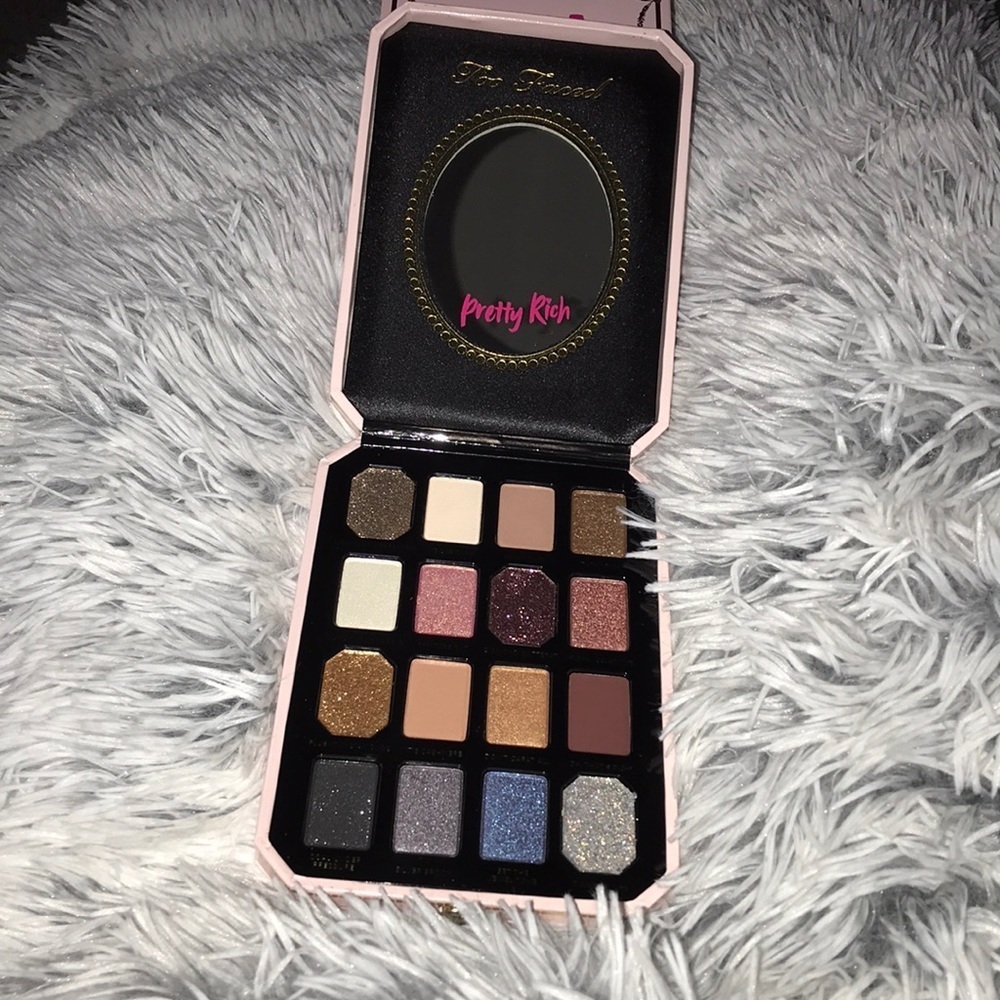 Too faced pretty rich diamond light eyeshadow